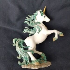 Unicorn Vintage 1980s Emerald Isle Series Let love and friendship reign Hamilton